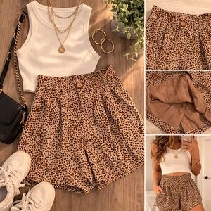 Jodifl Leopard Print High Waist Pleated Trouser Shorts Boutique Size S NWOT